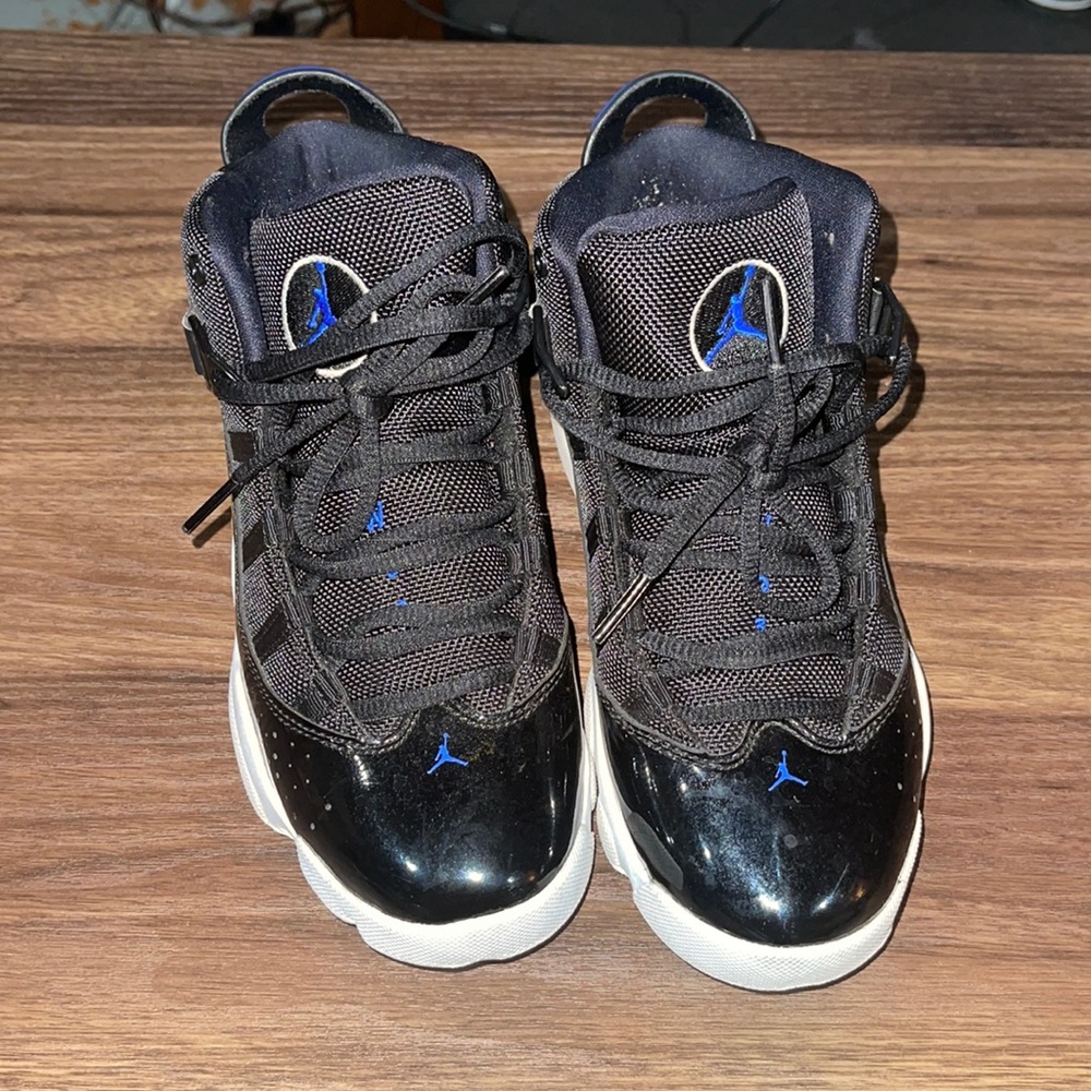 Jordan Sneakers